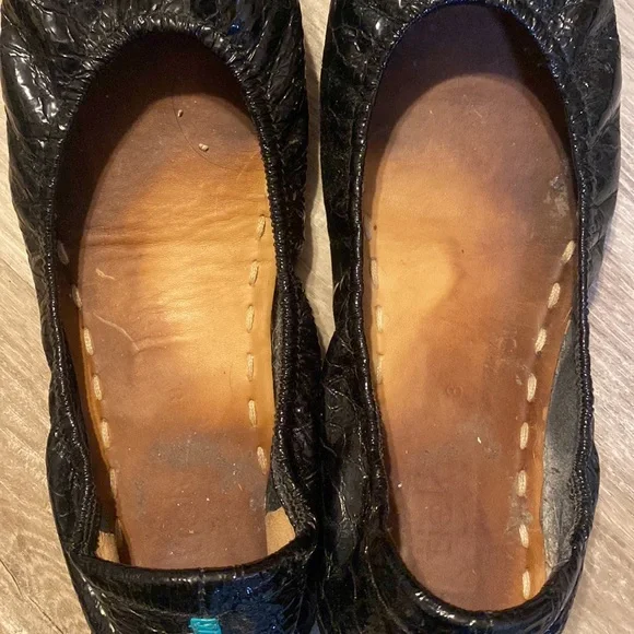 Obsidian Black Tieks, Size 8, Very Worn - Picture 2 of 4